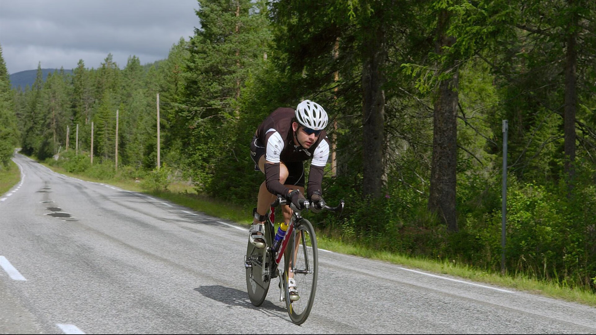 玻利维亚收割巴西，高原铁蹄下，卡瓦哈尔点燃的绿茵烽火